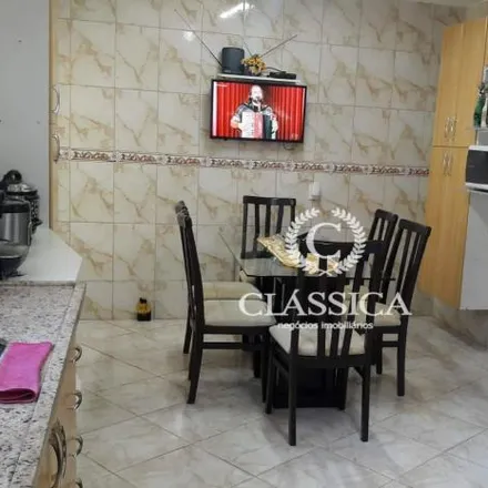 Buy this 3 bed house on Rua Antônio Fernandes Capanema in Conjunto Antônio Teixeira Dias, Belo Horizonte - MG