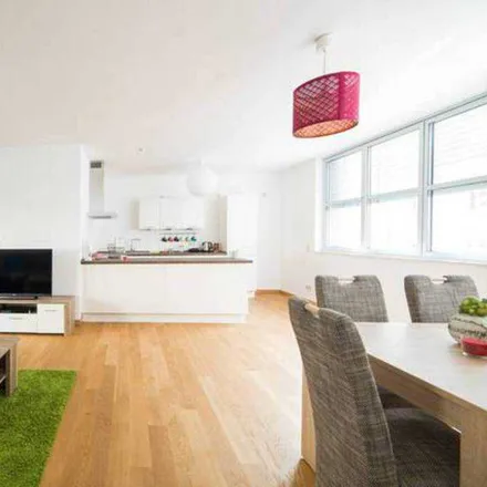 Image 2 - Mainzer Landstraße 95, 60329 Frankfurt, Germany - Apartment for rent