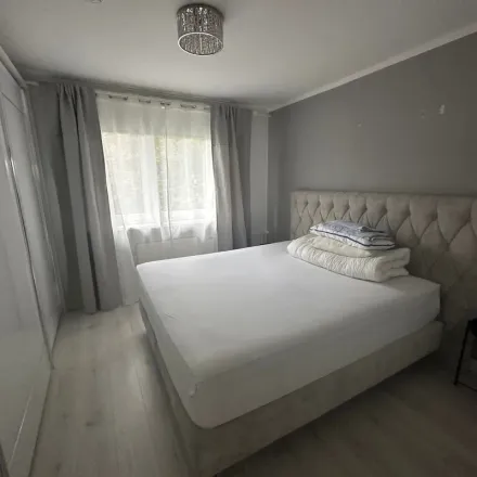 Rent this 3 bed apartment on Marckmannstraße 158c in 20539 Hamburg, Germany