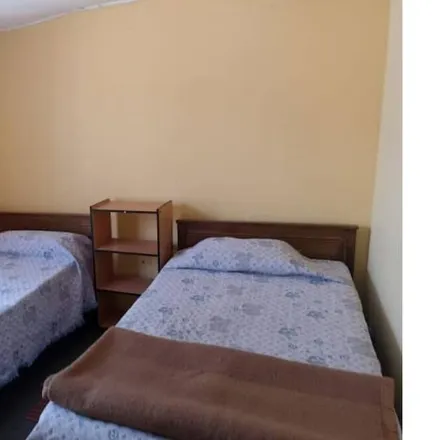 Rent this 3 bed house on Chile