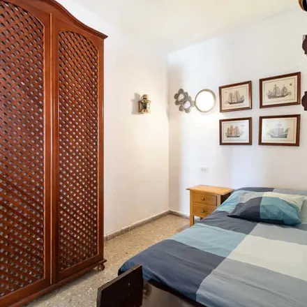 Rent this studio room on Carrer de Fuencaliente in 46023 Valencia, Spain