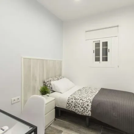 Image 2 - Avenida de Menéndez Pelayo, 42, 28007 Madrid, Spain - Apartment for rent