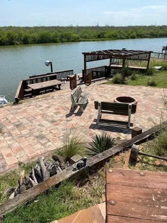 Image 2 - 32391 East Brown Tract Road, XX Farms Colonia, Cameron County, TX 78583, USA - House for sale