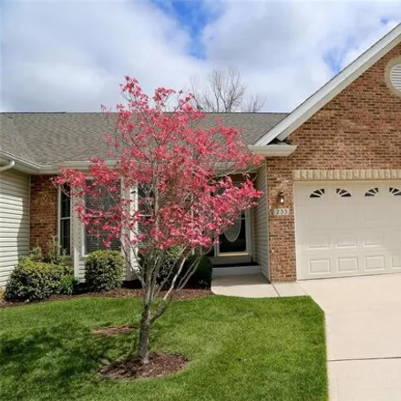 Buy this 2 bed condo on 253 Crystal Ridge Drive in O’Fallon, MO 63366