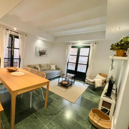 Rent this 3 bed apartment on Carrer de la Civaderia in 43001 Tarragona, Spain