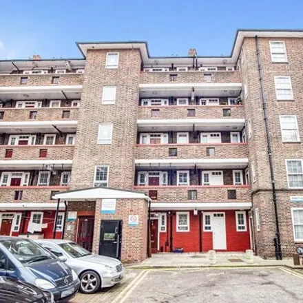 Buy this 2 bed apartment on Cardiff House in Peckham Park Road, London