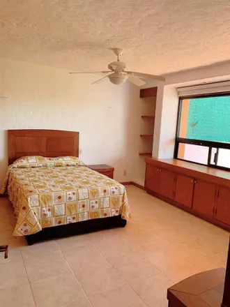 Rent this 5 bed house on Calle Orquídea in Primavera, 62330 Cuernavaca