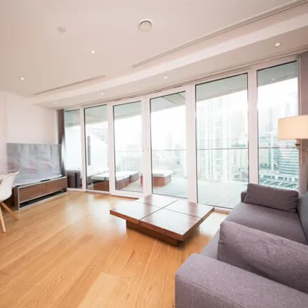 Image 4 - The Collective Canary Wharf, 20 Crossharbour Plaza, Millwall, London, E14 9YF, United Kingdom - Room for rent