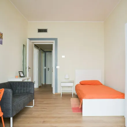 Image 2 - Borgo Amadio Ronchini 8a, 43121 Parma PR, Italy - Apartment for rent