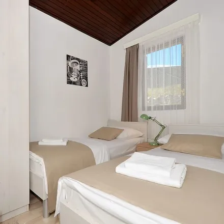 Rent this 2 bed house on Splitsko-dalmatinska županija in Ulica Domovinskog rata 2, 21000 Split