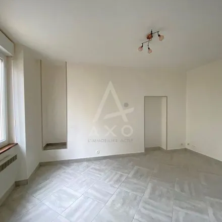 Rent this 3 bed apartment on 2 Rue Sergent Lelièvre in 45720 Coullons, France