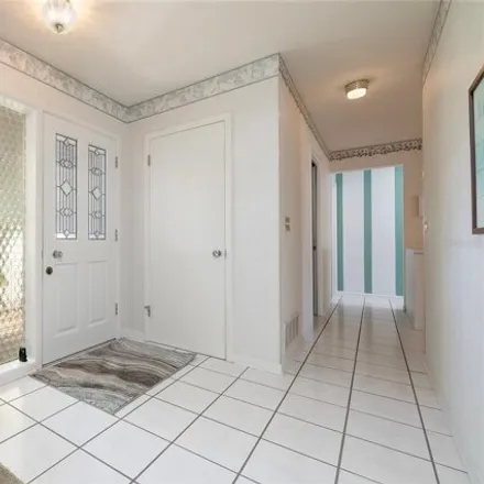 Image 4 - 1462 Southridge Drive, Clearwater, FL 33756, USA - House for sale