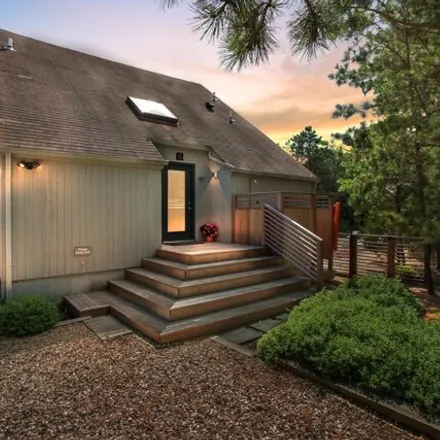Rent this studio house on 6 Castle Ct in East Hampton, Suffolk County