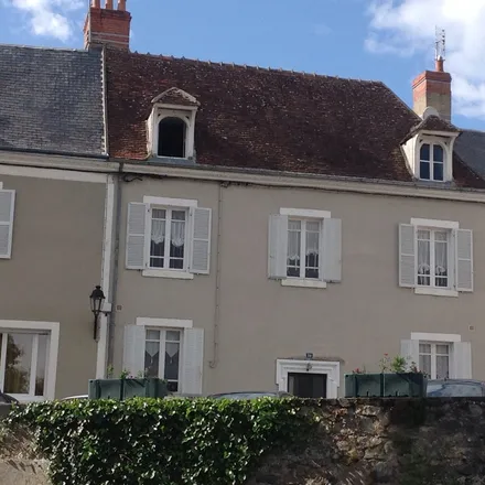 Rent this 2 bed townhouse on Argenton-sur-Creuse