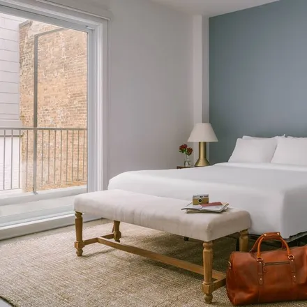 Rent this 2 bed apartment on Quartier International de Montréal in Montreal, QC H2Y 1S2