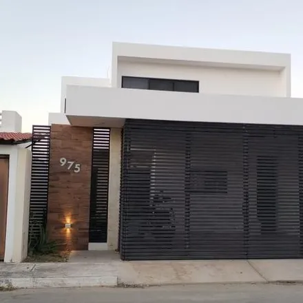 Buy this 3 bed house on Calle 55C in Fraccionamiento Las Américas, 97302 Mérida