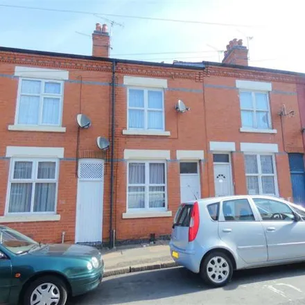 Buy this 2 bed townhouse on Buxton Street in Leicester, LE2 0GW