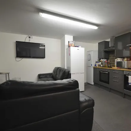 Image 9 - Clarence Yard, Wigan, WN1 1BZ, United Kingdom - Apartment for rent