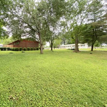 Image 7 - 119 Lakeshore Drive, McMinnville, TN 37110, USA - House for sale