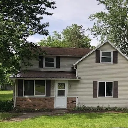Buy this 3 bed house on 1052 Main Street in Rochester, IN 46975