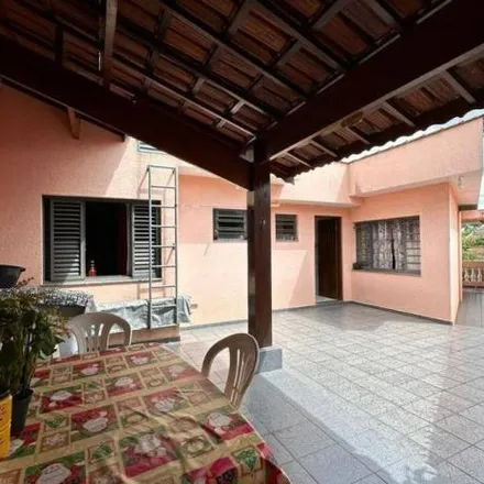 Buy this 2 bed house on Rua Abílio Bráz de Oliveira in Alvinópolis, Atibaia - SP