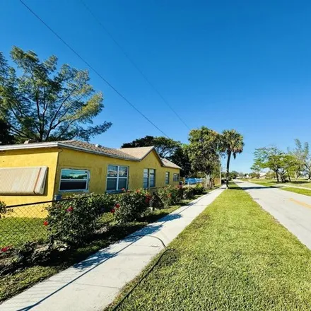 Image 9 - 280 Southwest 1st Avenue, Carver Heights, Deerfield Beach, FL 33441, USA - House for sale