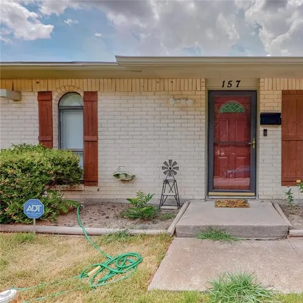 Image 2 - 157 Independence Drive, Garland, TX 75043, USA - House for sale
