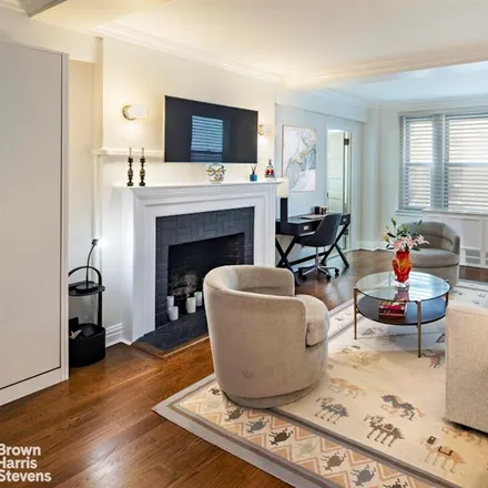 Buy this studio apartment on 215 EAST 73RD STREET 5G in New York