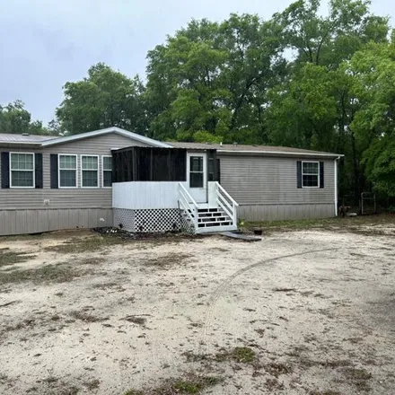 Buy this 4 bed house on Swan Lake Drive in Putnam County, FL 32666