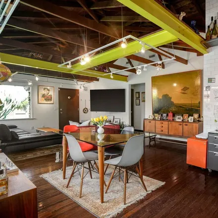 Image 3 - 2215 Wellesley Avenue, Los Angeles, CA 90064, USA - House for sale