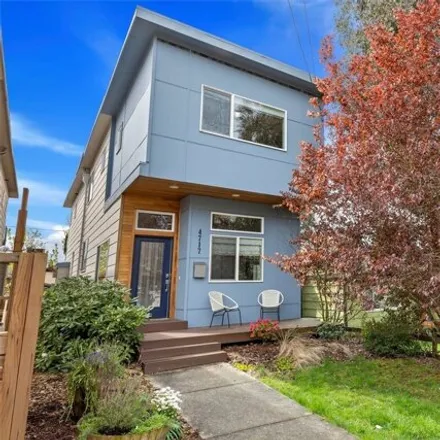 Buy this 3 bed house on 4717 South Lucile Street in Seattle, WA 98118