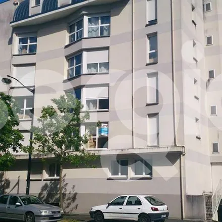 Image 4 - 2 Place de l'Indien, 45100 Orléans, France - Apartment for rent