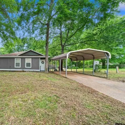 Buy this 3 bed house on 10231 Peterson Road in Smith County, TX 75708