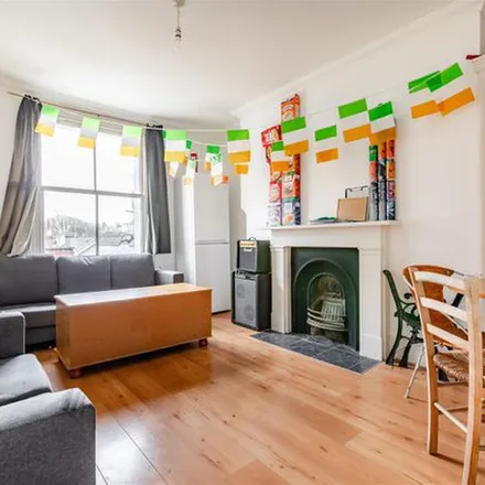 Rent this 5 bed apartment on Waves in Church Road, Hove