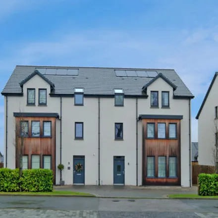 Buy this 5 bed townhouse on North Countesswells Road in Countesswells, AB15 8FZ