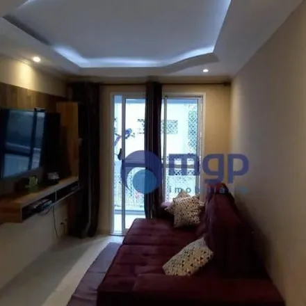 Buy this 2 bed apartment on Avenida Serafim Gonçalves Pereira 622 in Parque Novo Mundo, São Paulo - SP
