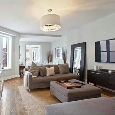 Rent this 3 bed townhouse on 49 East 7th Street in New York, NY 10003