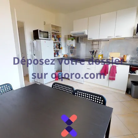 Rent this 3 bed apartment on 30 Boulevard du Docteur Coblod in 69200 Vénissieux, France