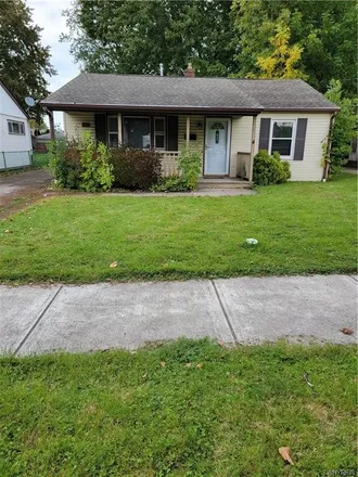 Buy this 3 bed house on 427 67th Street in City of Niagara Falls, NY 14304