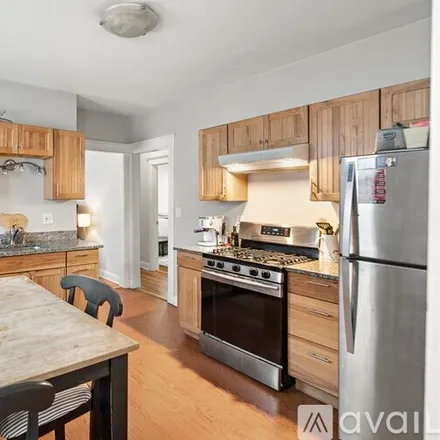 Rent this 3 bed condo on 39 Edison Green