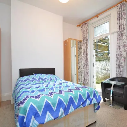 Rent this studio apartment on George Lane in London, SE13 6HL