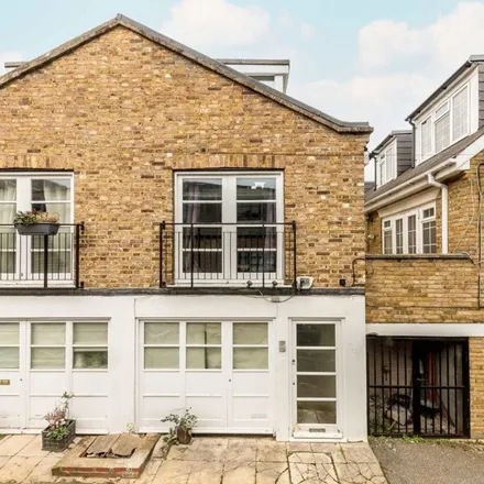 Rent this 2 bed apartment on Oakhill Road in London, SW18 1NP