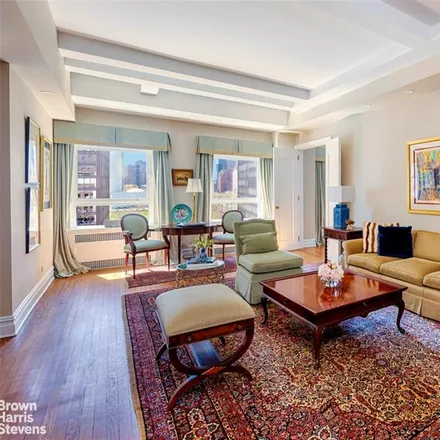 Buy this studio apartment on 2 BEEKMAN PLACE 14E in New York