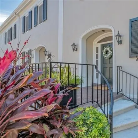 Buy this 2 bed townhouse on 51 Bishopscourt Road in Sarasota County, FL 34229