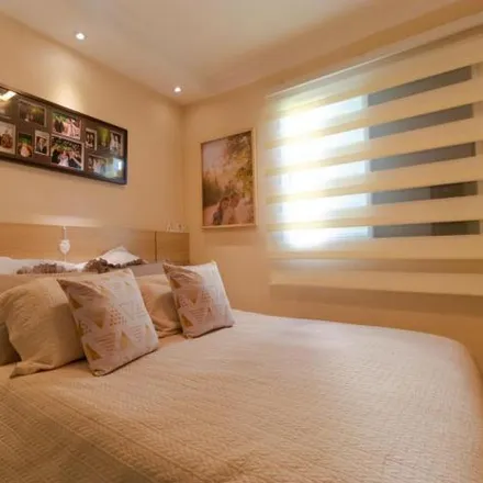 Rent this 2 bed apartment on Lumini 4 in Rua dos Aimorés 335, Vila Costa e Silva
