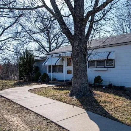 Buy this 2 bed house on unnamed road in Union, MO 63094
