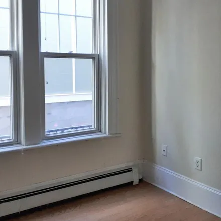 Image 3 - 1222 Henry Street, Halifax, NS B3H 3J8, Canada - Apartment for rent