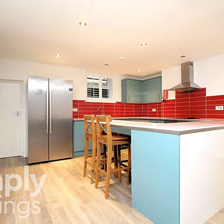 Rent this 3 bed apartment on 14a Chesham Road in Brighton, BN2 1EG