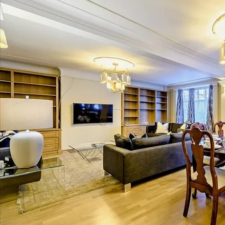 Rent this 4 bed apartment on Danubius Hotel Regents Park in 18 Lodge Road, London