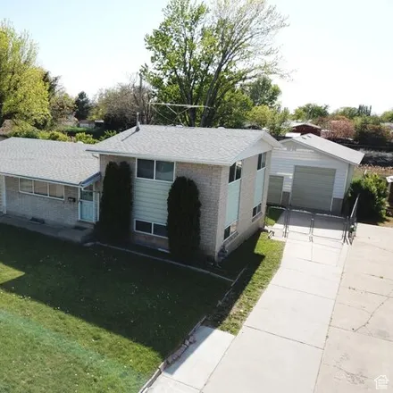 Buy this 4 bed house on 1211 North 450 West in Sunset, Davis County